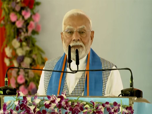 PM Modi Slams Opposition in Bihar: 'Parivaar Ka Saath, Parivaar Ka Vikas'
