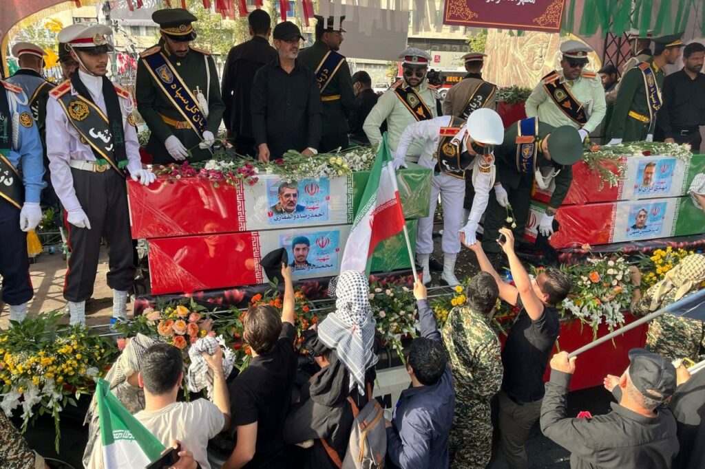 “Death to America” Echoes in Tehran: Iran’s Million-Strong Funeral for Officials Killed in US-Israel Strikes