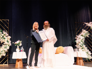 Sri Sri Ravi Shankar Now Has a Day in Jacksonville—And It’s a Lesson in Cultural Soft Power