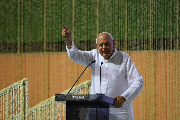 Farooq Abdullah Welcomes Amarnath Yatra, Calls for Peaceful Pilgrimage in Kashmir