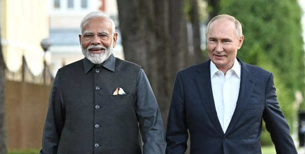 India Boosts Russian Oil Imports to Record High Amid Geopolitical Uncertainty