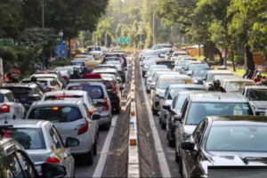 Delhi GOVERNMENT U-TURNS on Fuel Ban—ANPR System COLLAPSES!